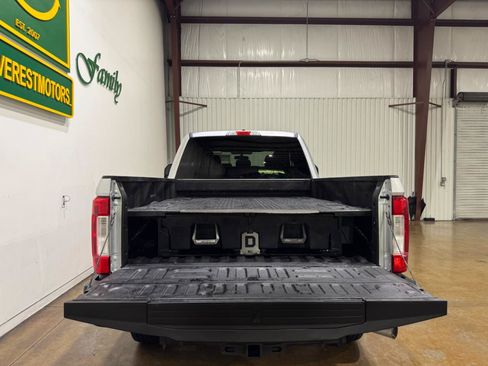 Used 2018 Ford F250 XL w/ Power Equipment Group AWD/4WD image 42