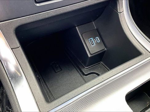 Certified 2022 Ford Edge Titanium w/ Equipment Group 301A AWD/4WD image 32