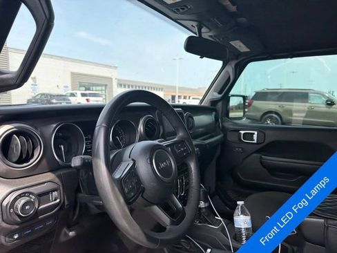 Used 2023 Jeep Wrangler Unlimited AWD/4WD image 16