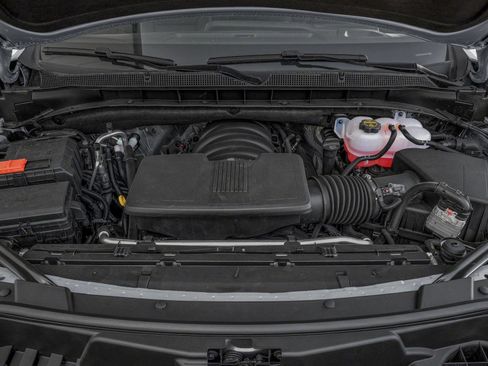 New 2026 Chevrolet Suburban LT w/ Comfort Package RWD image 8