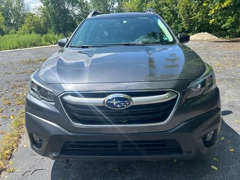 Used 2021 Subaru Outback Premium AWD/4WD image 9