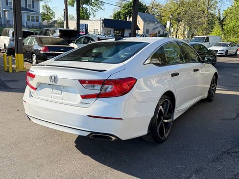 Used 2022 Honda Accord Sport image 5