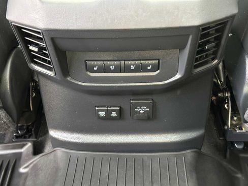 Used 2023 Toyota Tundra Platinum image 19