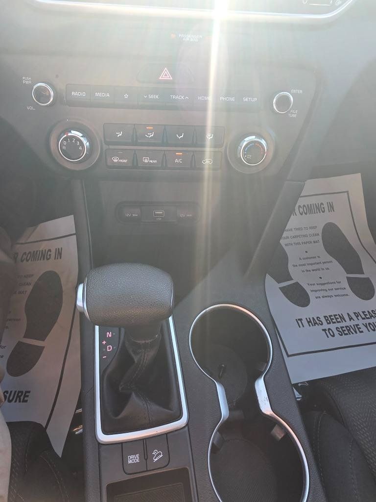 Used 2021 Kia Sportage LX FWD image 18