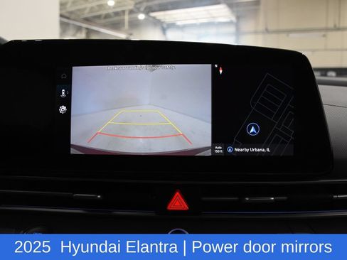 Used 2025 Hyundai Elantra SEL FWD image 22