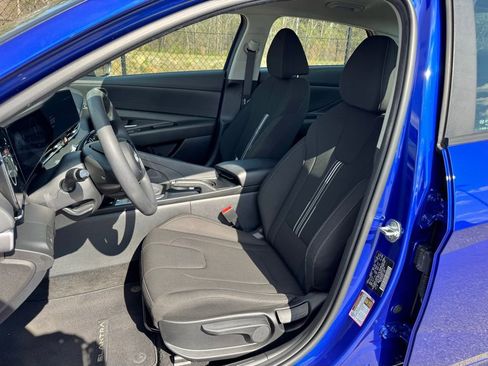 Used 2024 Hyundai Elantra SEL image 14