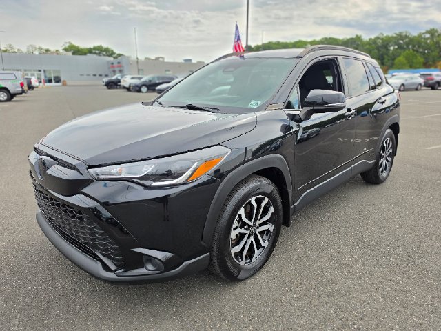 Used 2024 Toyota Corolla Cross AWD Hybrid w/ Moonroof Package image 3