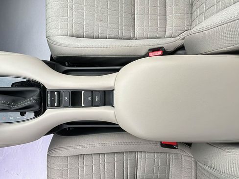 Used 2024 Honda HR-V LX image 22