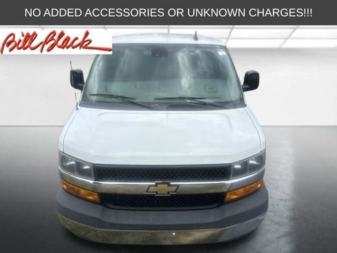 Used 2019 Chevrolet Express 3500 LT w/ LT Preferred Equipment Group RWD image 3