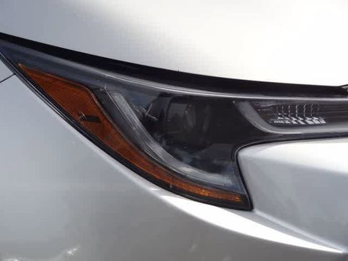 Used 2023 Toyota Corolla LE FWD image 18