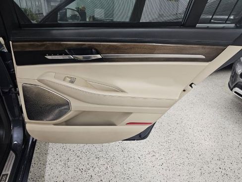 Used 2017 Genesis G90 5.0 Ultimate image 29