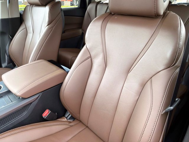 Used 2026 Acura MDX w/ Technology Package FWD image 18