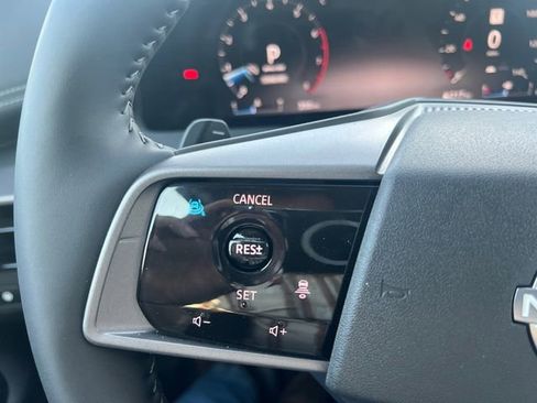 Used 2025 Nissan Murano SV image 24