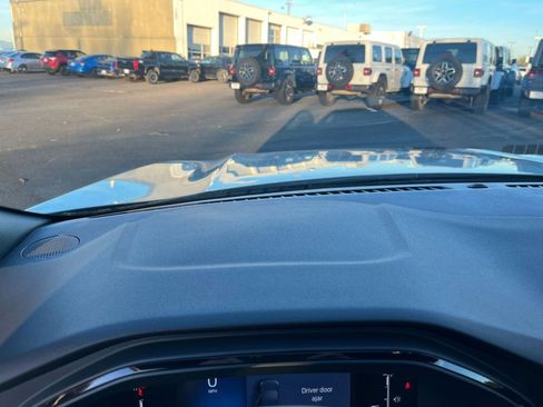 Used 2023 Ford Escape ST-Line image 35