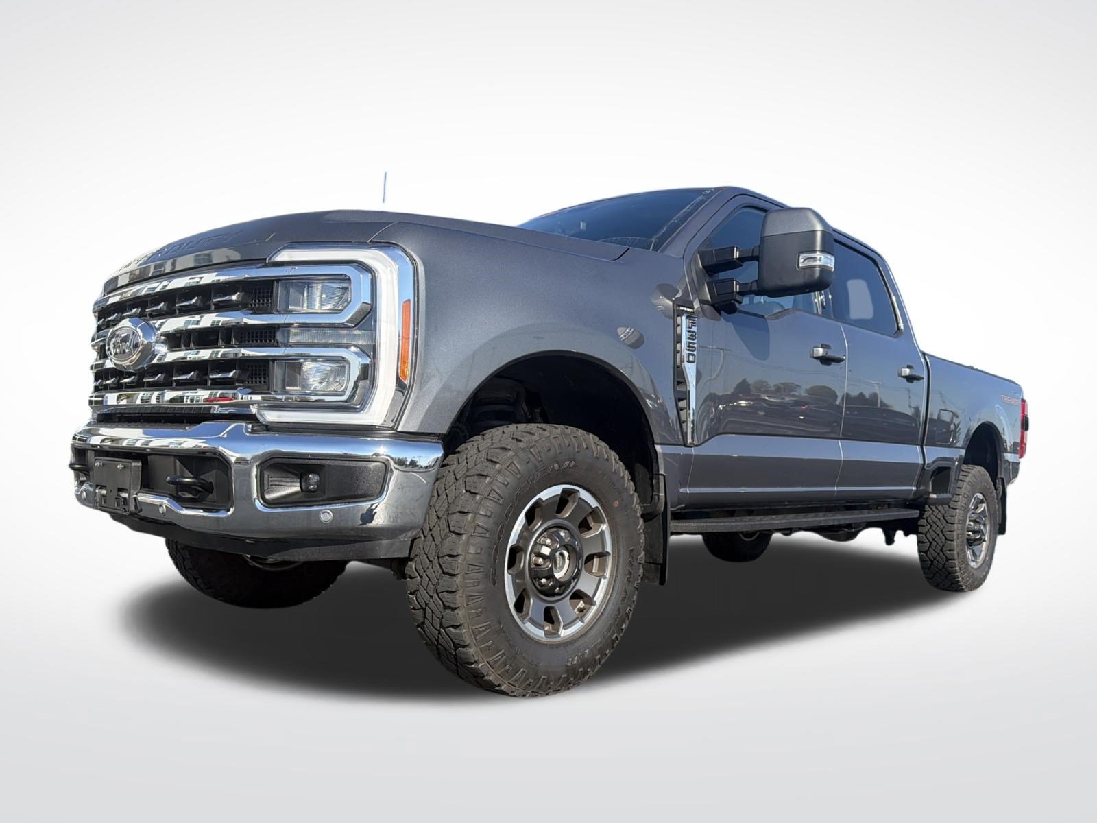 Used 2023 Ford F350 Lariat w/ Lariat Ultimate Package AWD/4WD image 3