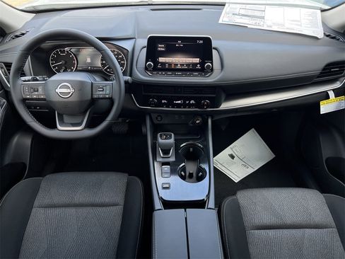 New 2026 Nissan Rogue SV image 8