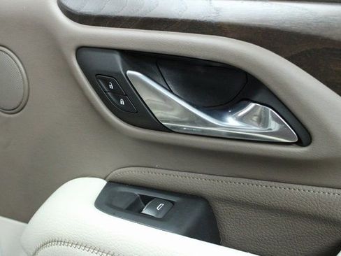 Used 2021 GMC Yukon Denali image 13