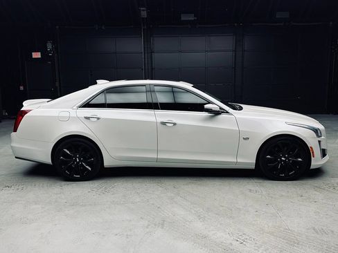 Used 2018 Cadillac CTS Luxury RWD image 8
