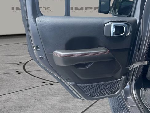Used 2024 Jeep Gladiator Rubicon AWD/4WD image 28