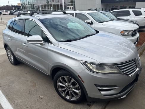 Used 2015 Lincoln MKC FWD w/ Equipment Group 101A Select image 3