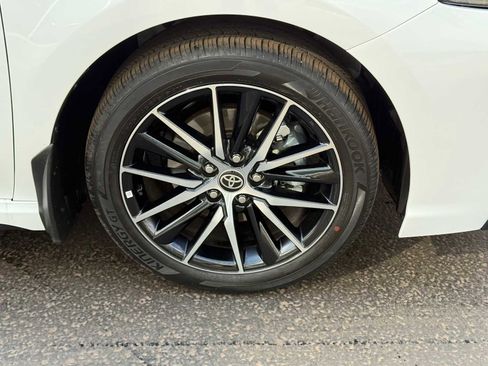 Used 2023 Toyota Camry SE w/ Convenience Package image 7