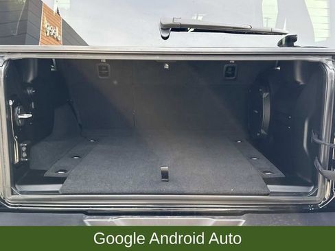 Used 2025 Jeep Wrangler Sahara image 7