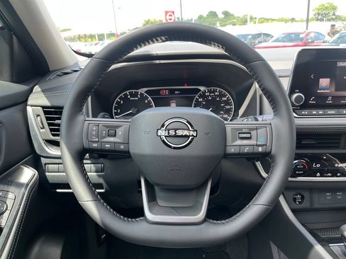 Used 2026 Nissan Rogue Dark Armor FWD image 25