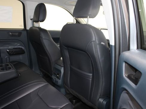 New 2025 Ford Maverick Lariat w/ Black Appearance Package image 29