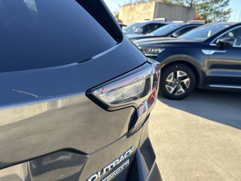 Used 2020 Subaru Outback Touring XT image 22