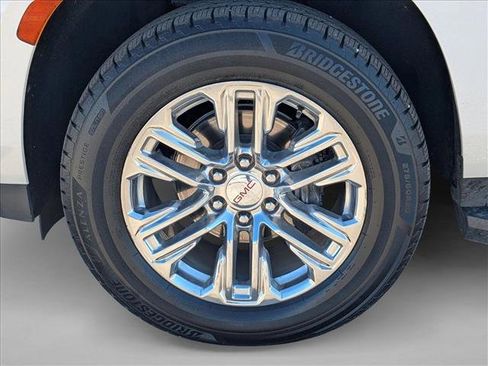 Used 2021 GMC Yukon XL SLT w/ SLT Premium Package image 23