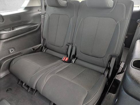 Used 2023 Jeep Grand Cherokee L Laredo AWD/4WD image 16