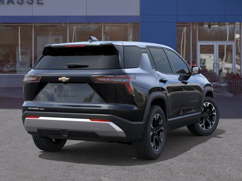New 2026 Chevrolet Equinox LT AWD/4WD image 4