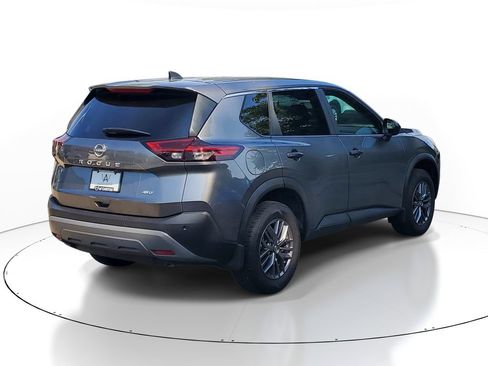 Used 2023 Nissan Rogue S AWD/4WD image 4