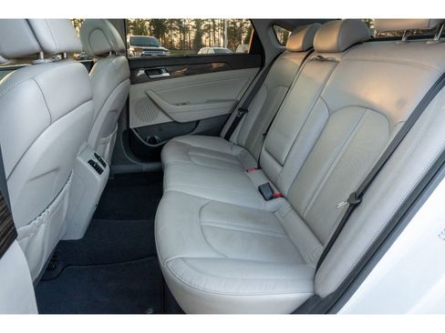 Used 2016 Hyundai Sonata Limited w/ Option Group 02 image 14