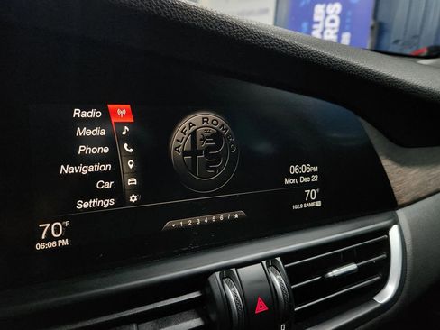 Used 2017 Alfa Romeo Giulia Ti w/ TI Performance Package image 34