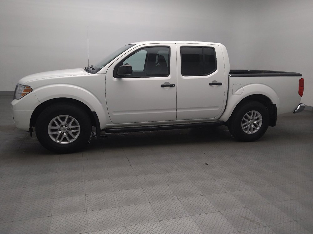 Used 2019 Nissan Frontier SV RWD image 2