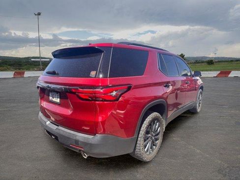 Used 2023 Chevrolet Traverse RS FWD image 3