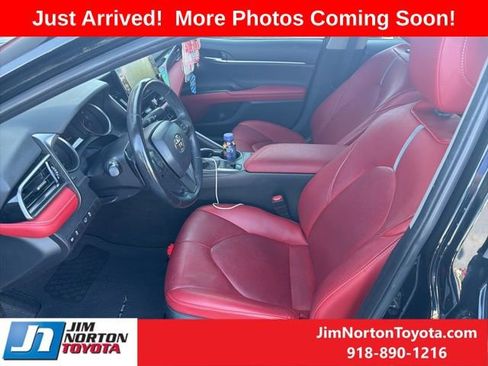 Used 2021 Toyota Camry XSE image 7