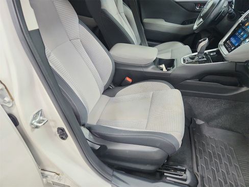 Used 2021 Subaru Outback Premium image 34