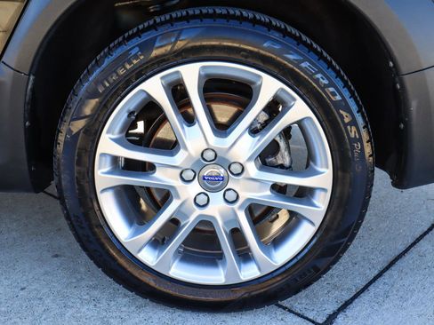 Used 2016 Volvo XC70 T5 Platinum w/ Protection Package image 23