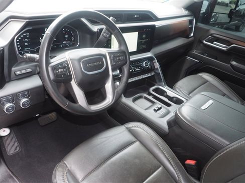 Used 2024 GMC Sierra 3500 Denali w/ Denali Reserve Package image 10