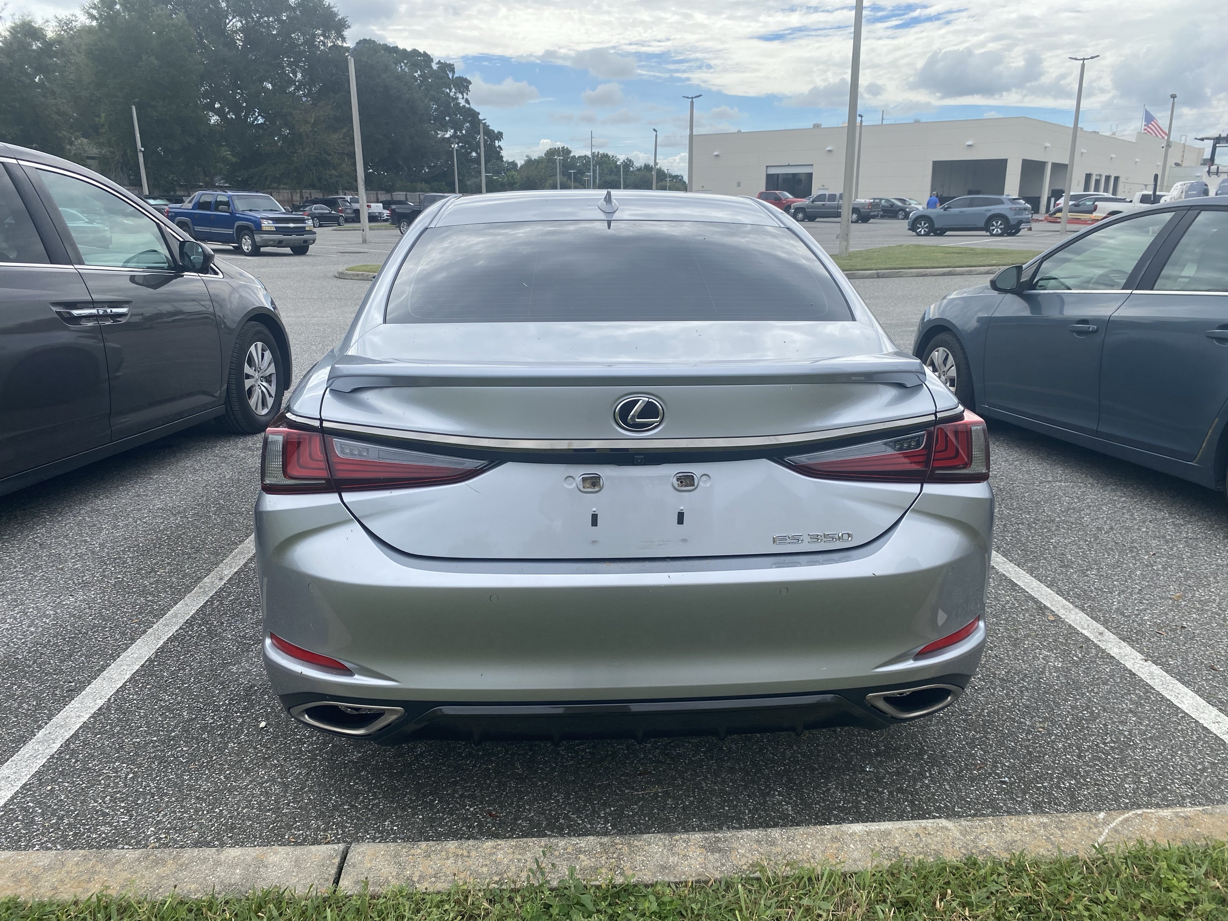 Used 2022 Lexus ES 350 F Sport FWD image 9