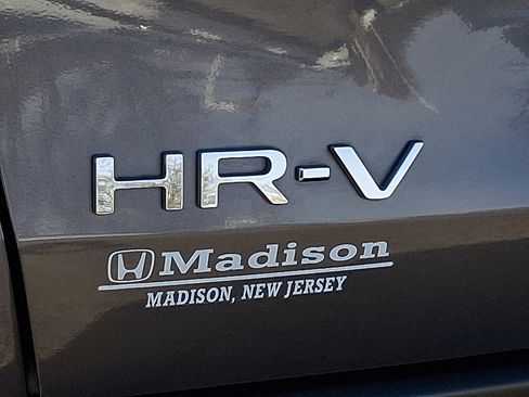 Certified 2023 Honda HR-V LX image 30