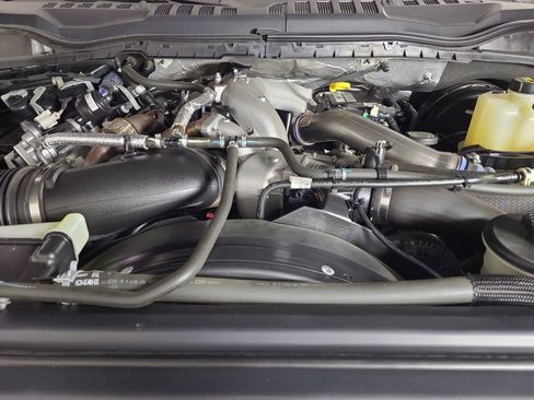 Used 2021 Ford F250 XLT w/ XLT Premium Package image 24