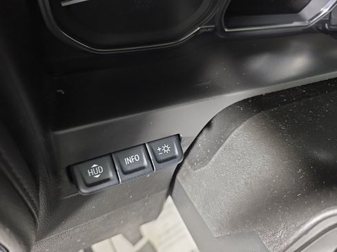 Used 2021 GMC Sierra 1500 Denali w/ Denali Ultimate Package image 17