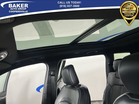 Used 2024 Jeep Grand Cherokee L Limited w/ Luxury Tech Group II image 20