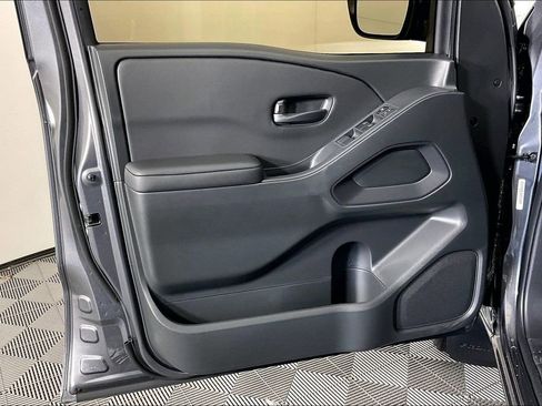 New 2026 Nissan Frontier S image 41