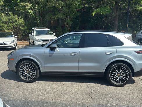 Used 2020 Porsche Cayenne AWD/4WD image 8