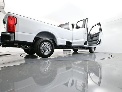 New 2026 Ford F350 XL w/ XL Chrome Package RWD image 40