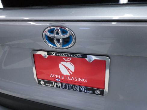 Used 2022 Toyota RAV4 XLE w/ Convenience Package AWD/4WD image 27